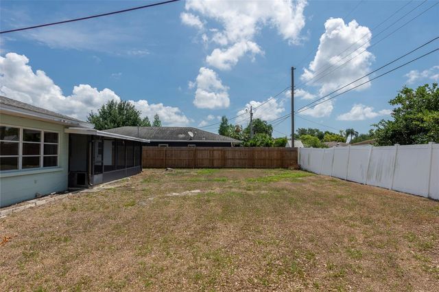4218 24TH AVENUE N, St Petersburg, FL 33713