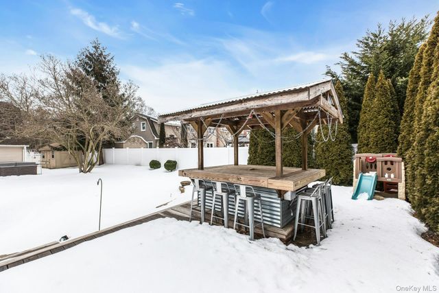 79 Amy Drive, Sayville, NY 11782