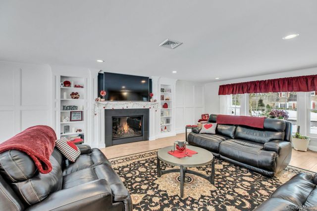 79 Amy Drive, Sayville, NY 11782