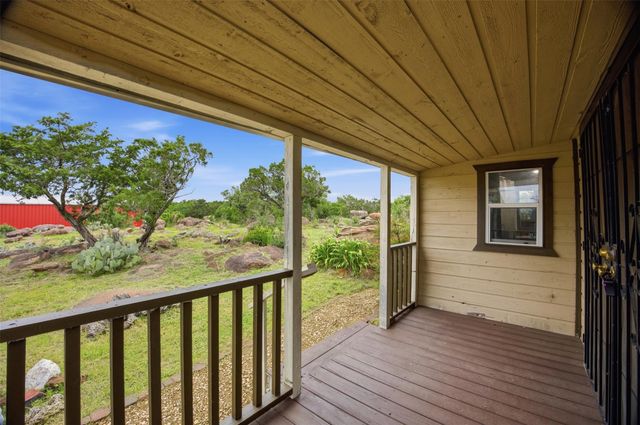104 Ridge RD, Burnet, TX 78611