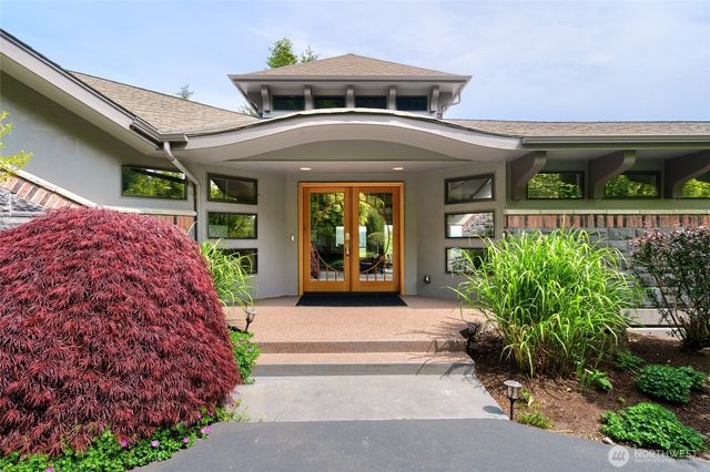 15107 Bridgeway Drive, Anacortes, WA 98221