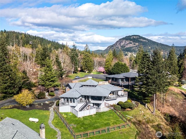 15107 Bridgeway Drive, Anacortes, WA 98221