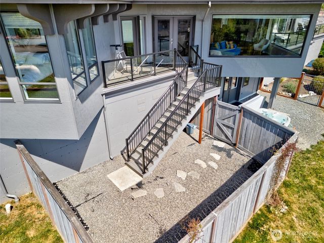 15107 Bridgeway Drive, Anacortes, WA 98221