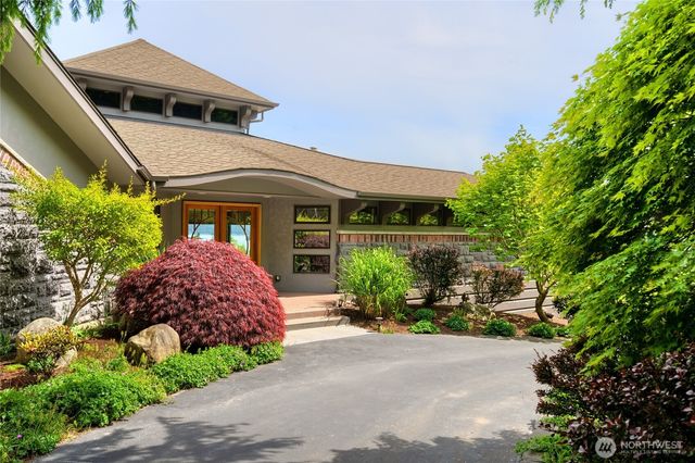 15107 Bridgeway Drive, Anacortes, WA 98221