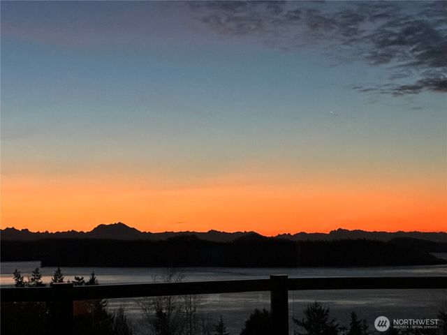 15107 Bridgeway Drive, Anacortes, WA 98221