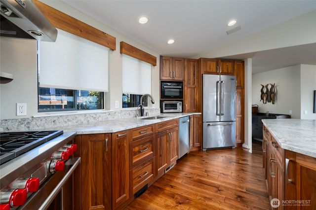 15107 Bridgeway Drive, Anacortes, WA 98221