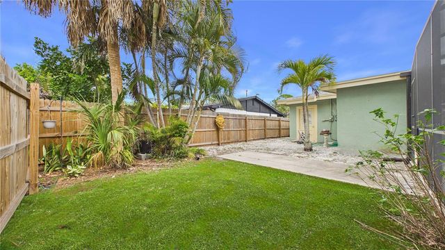 2807 45TH STREET S, Gulfport, FL 33711