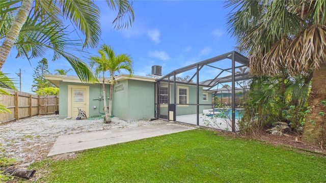 2807 45TH STREET S, Gulfport, FL 33711