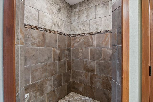 623 Autumn Drive, Altoona, WI 54720
