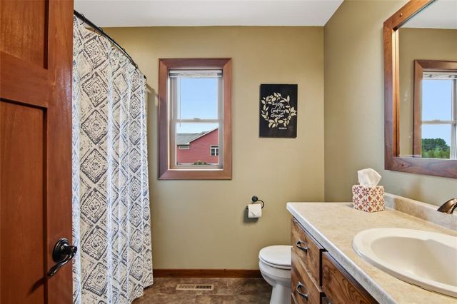 623 Autumn Drive, Altoona, WI 54720