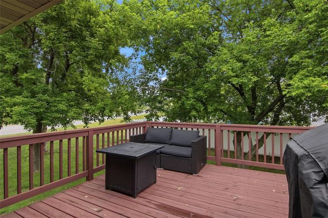 623 Autumn Drive, Altoona, WI 54720