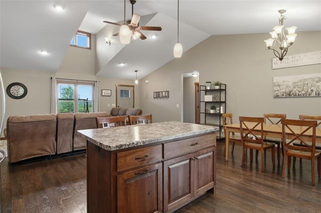 623 Autumn Drive, Altoona, WI 54720