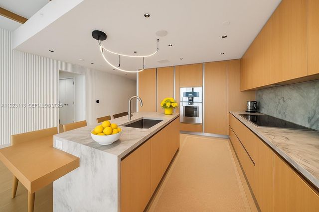 500 Alton Rd 1601, Miami Beach, FL 33139