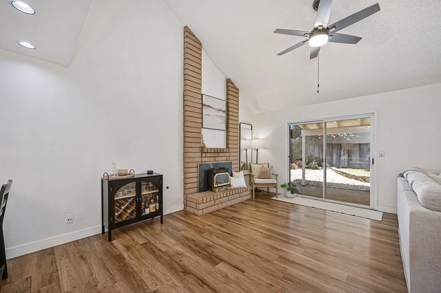 5445 Elsinore Way, Fair Oaks, CA 95628