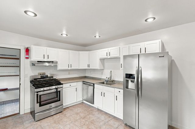 35 Franklin Ave, Somerville, MA 02145