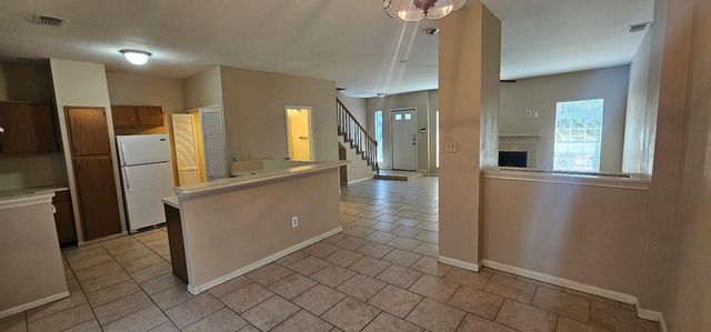 7013 Alabonson Road, Houston, TX 77088
