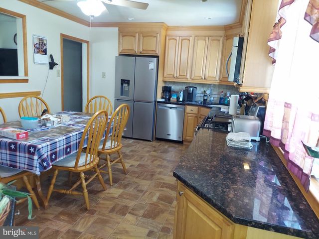 800 COLUMBIA BLVD, National Park, NJ 08063