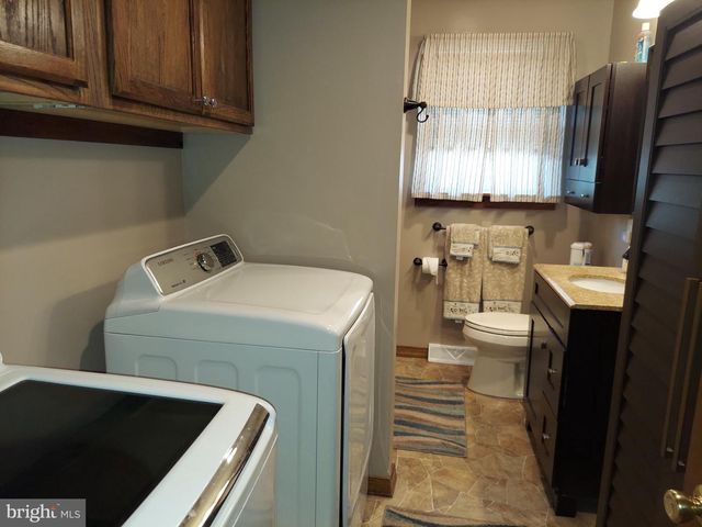 800 COLUMBIA BLVD, National Park, NJ 08063