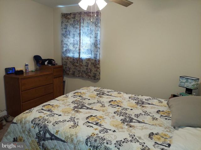 800 COLUMBIA BLVD, National Park, NJ 08063