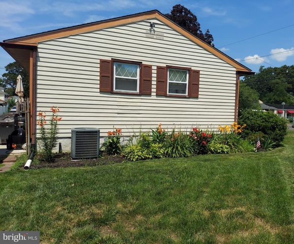 800 COLUMBIA BLVD, National Park, NJ 08063