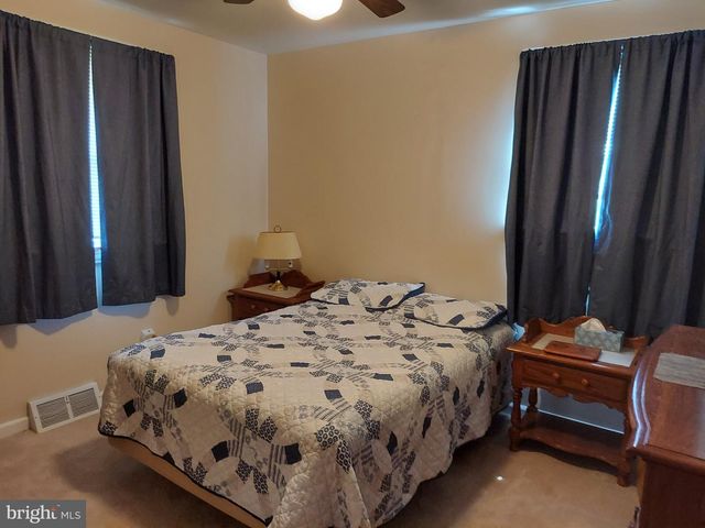 800 COLUMBIA BLVD, National Park, NJ 08063