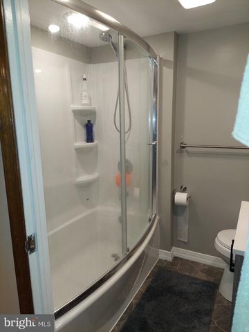 800 COLUMBIA BLVD, National Park, NJ 08063