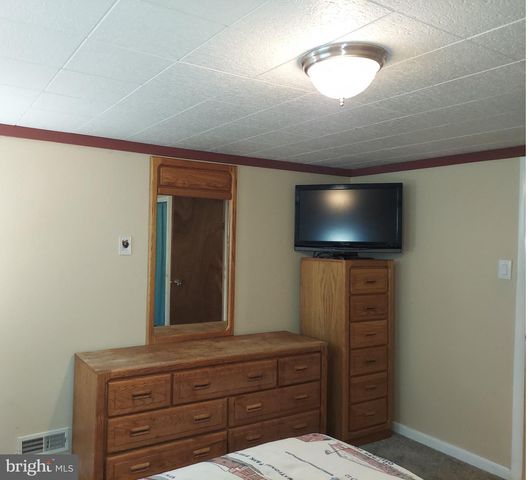 800 COLUMBIA BLVD, National Park, NJ 08063