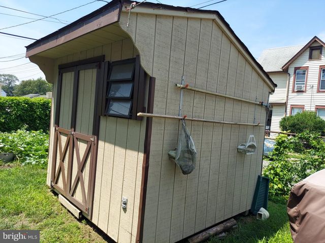 800 COLUMBIA BLVD, National Park, NJ 08063
