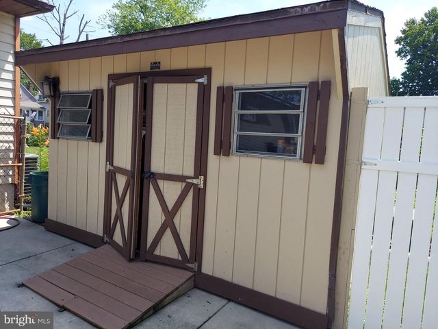 800 COLUMBIA BLVD, National Park, NJ 08063