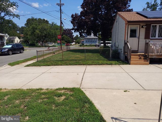 800 COLUMBIA BLVD, National Park, NJ 08063