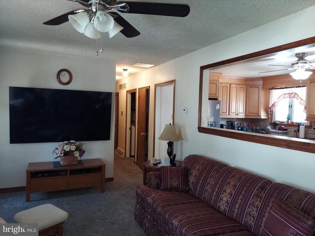 800 COLUMBIA BLVD, National Park, NJ 08063