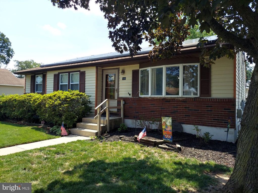 800 COLUMBIA BLVD, National Park, NJ 08063