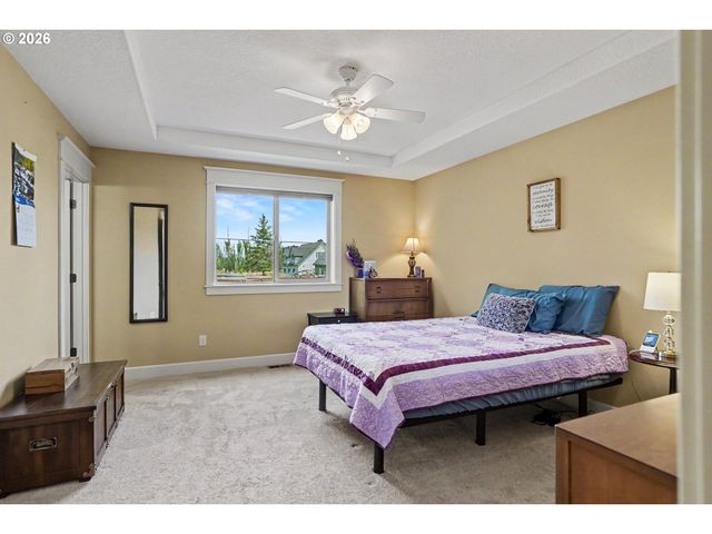 801 PINTAIL St, Silverton, OR 97381