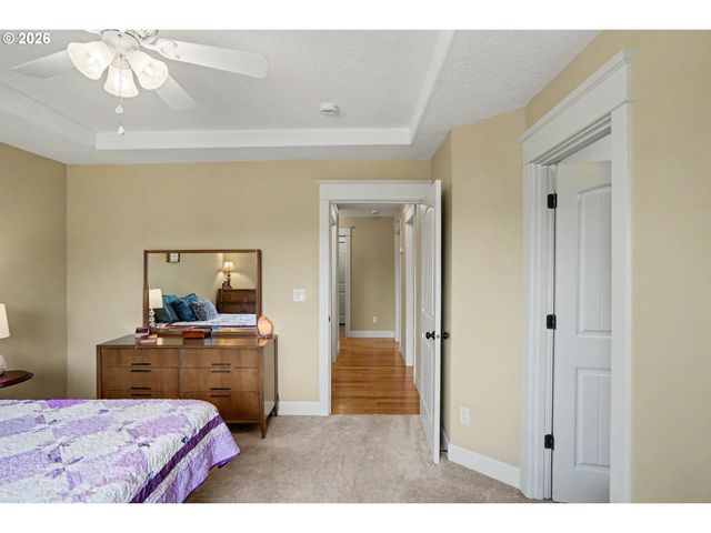 801 PINTAIL St, Silverton, OR 97381