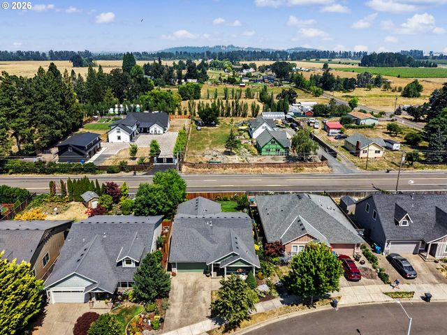 801 PINTAIL St, Silverton, OR 97381