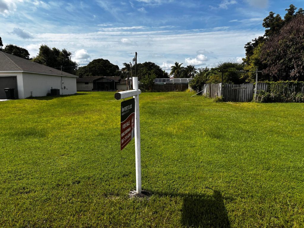 1450 SW DEL RIO Boulevard, Port St. Lucie, Port St Lucie, FL 34953