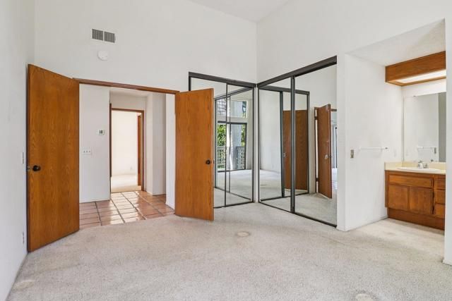 542 Via de la Valle J, Solana Beach, CA 92075