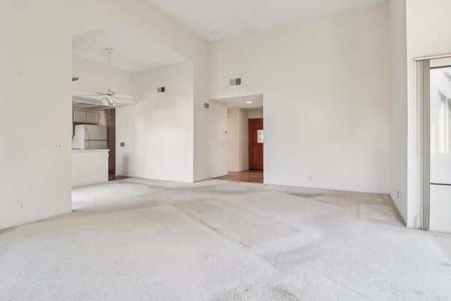 542 Via de la Valle J, Solana Beach, CA 92075