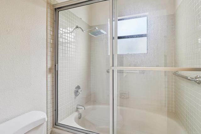 542 Via de la Valle J, Solana Beach, CA 92075