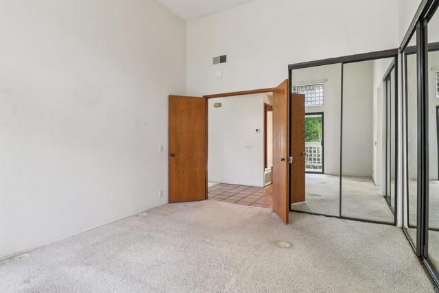 542 Via de la Valle J, Solana Beach, CA 92075