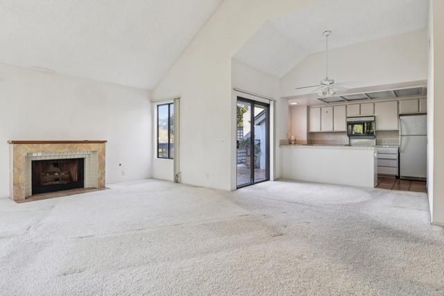 542 Via de la Valle J, Solana Beach, CA 92075