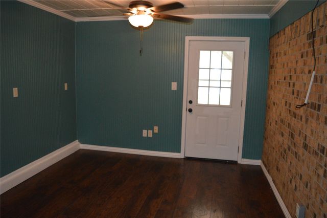 2024 Walker Street, Granbury, TX 76048