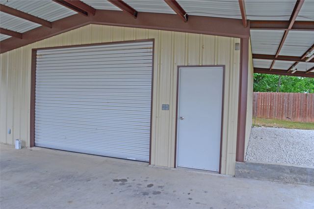 2024 Walker Street, Granbury, TX 76048