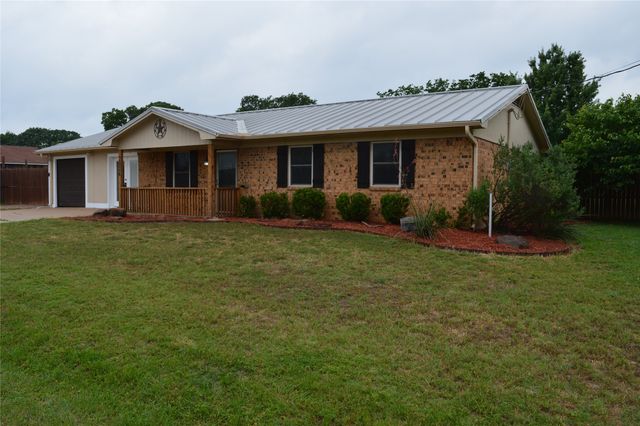 2024 Walker Street, Granbury, TX 76048