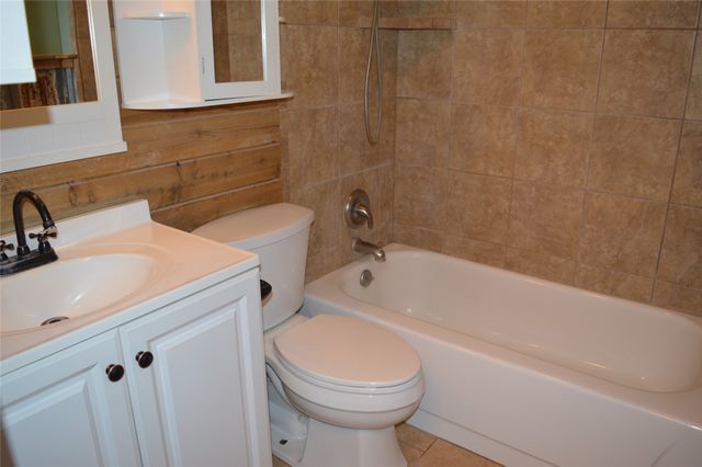 2024 Walker Street, Granbury, TX 76048