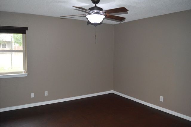 2024 Walker Street, Granbury, TX 76048