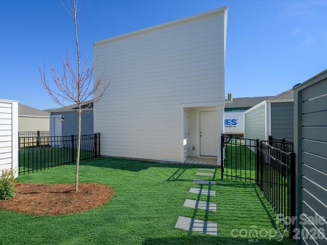 10132 Mamillion Drive, Huntersville, NC 28078