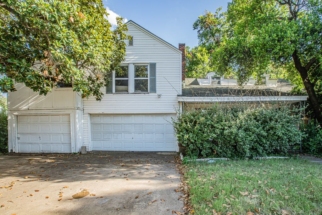 3020 Yucca Avenue, Fort Worth, TX 76111
