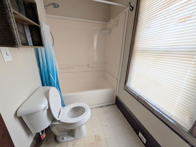 229 E 2nd Street, Pinconning, MI 48650