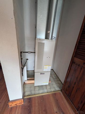 229 E 2nd Street, Pinconning, MI 48650